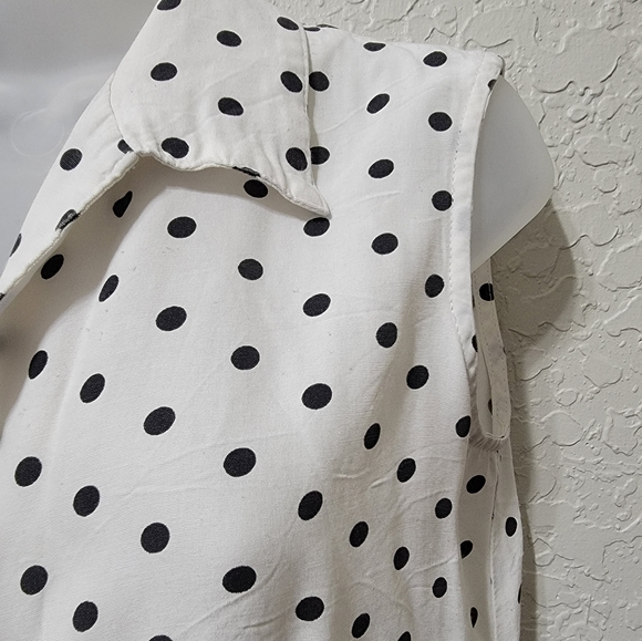 White polkadot blouse - Picture 2 of 3